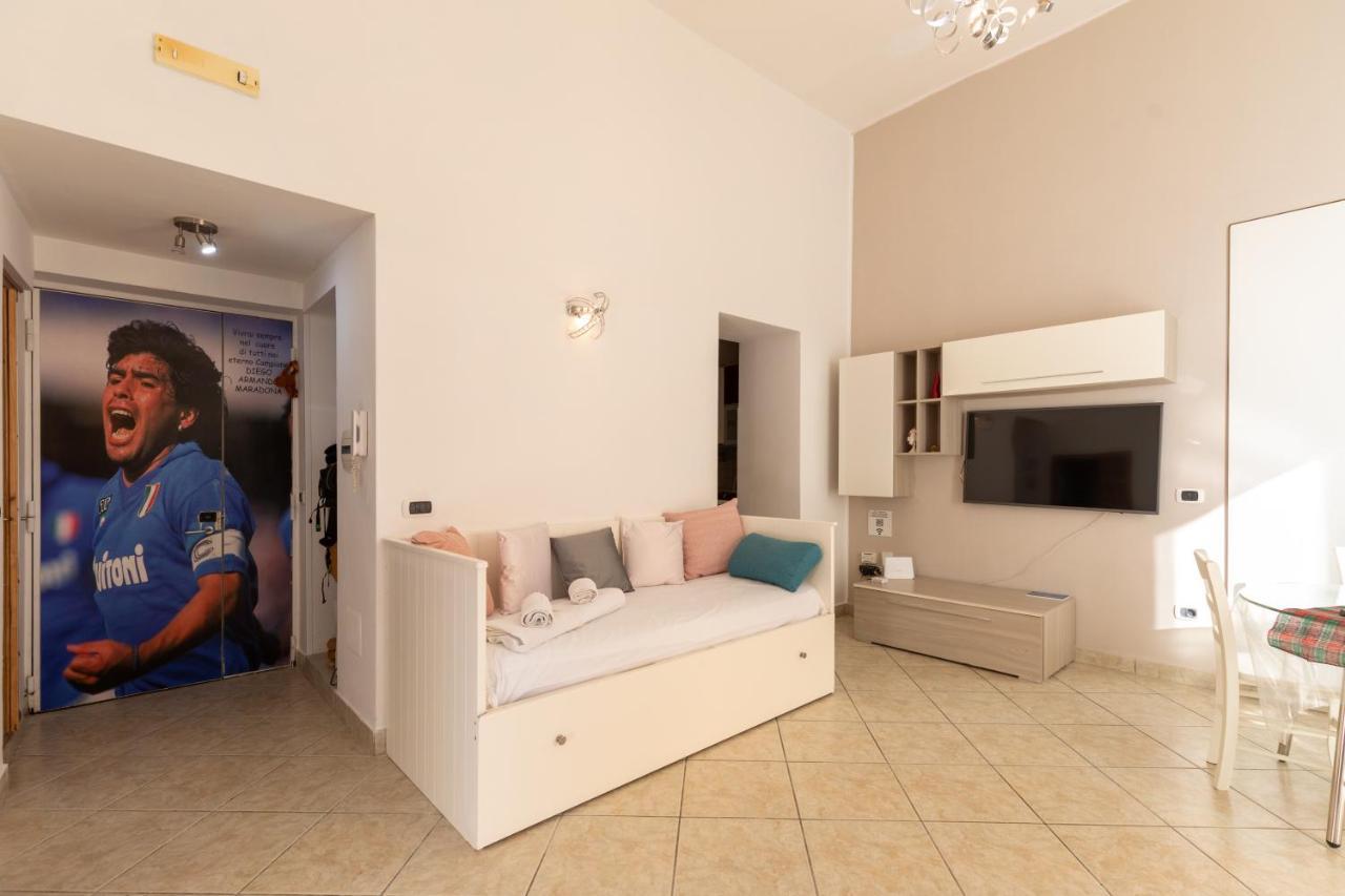 Apartment With Sea View With 2 Lifts Above Montesanto! Napels Buitenkant foto