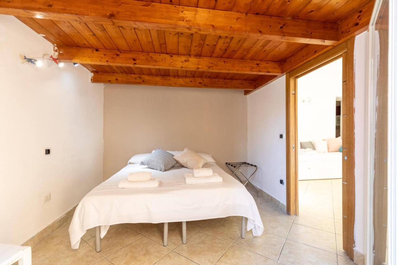 Apartment With Sea View With 2 Lifts Above Montesanto! Napels Buitenkant foto