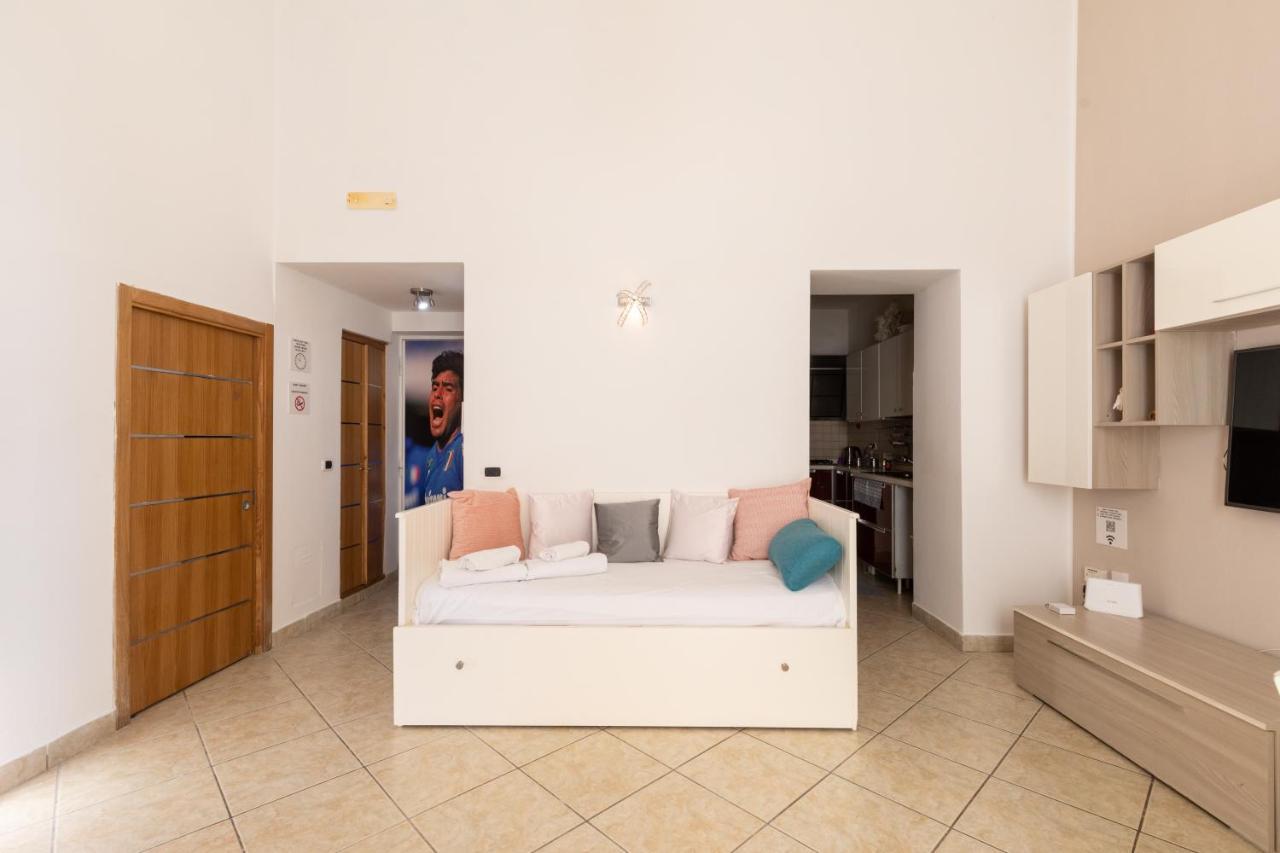 Apartment With Sea View With 2 Lifts Above Montesanto! Napels Buitenkant foto